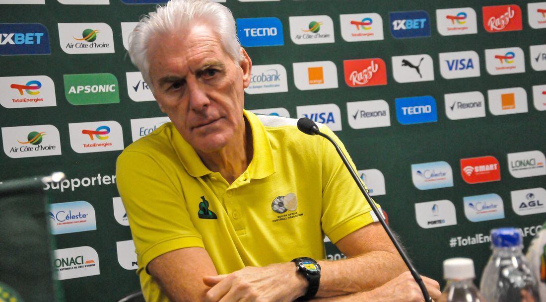 Селекционерът на Южна Африка: Организацията на турнира е хаос