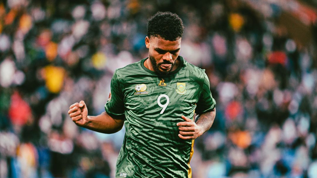 Южна Африка си осигури класирането за следващата фаза след зрелищен сблъсък със Зимбабве