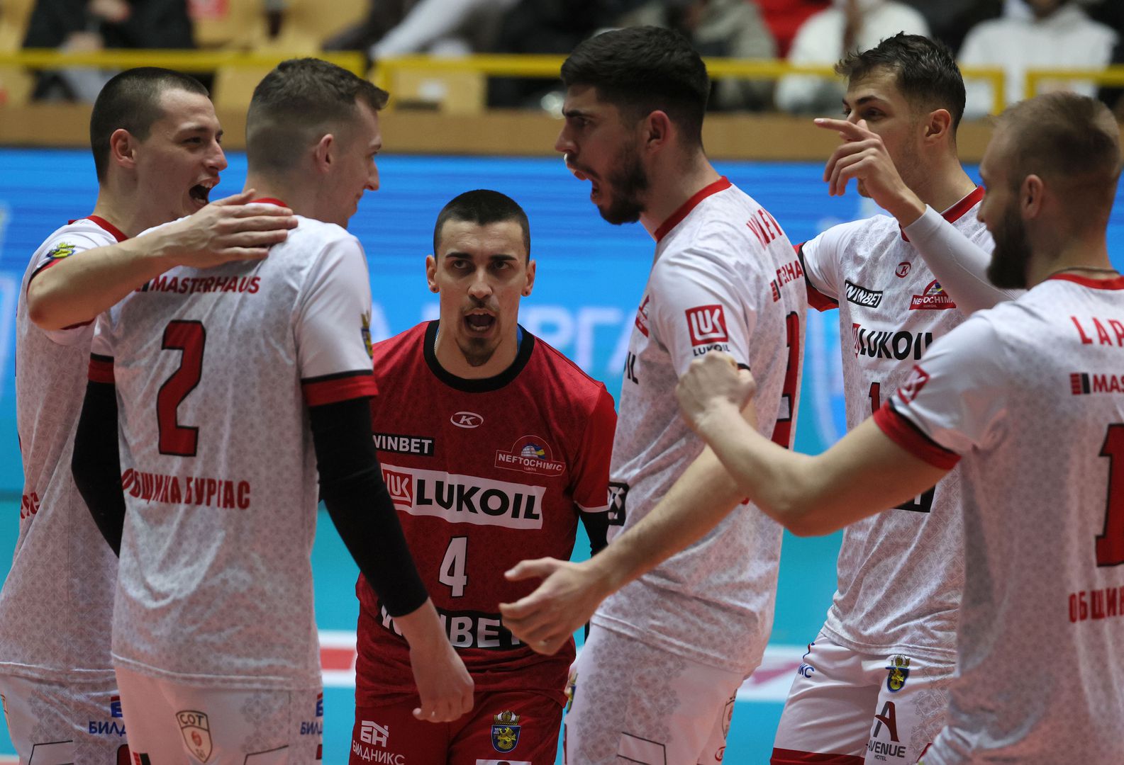 Полуфинал №2 за Купата на България Нефтохимик - Пирин