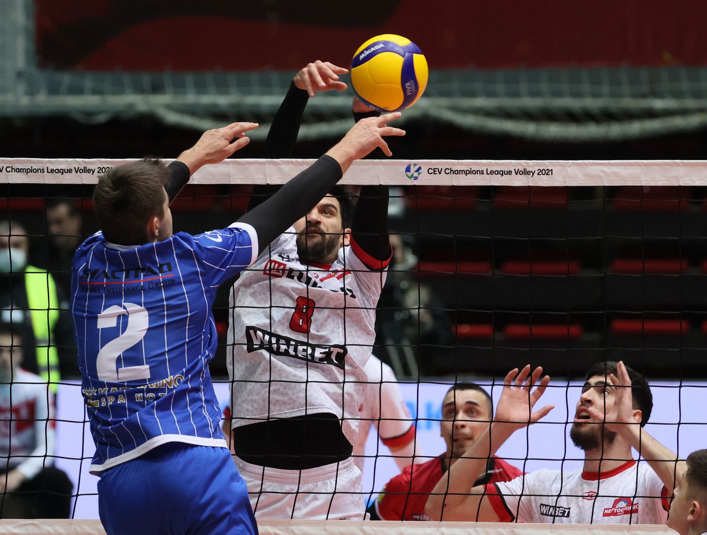 Полуфинал №2 за Купата на България Нефтохимик - Пирин