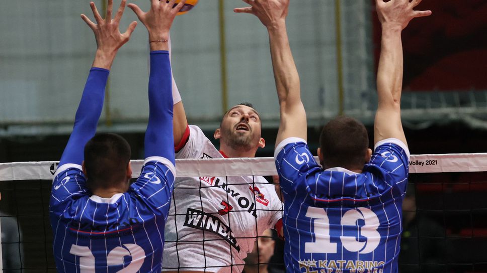 Нефтохимик мина през Пирин и ще защитава Купата на България срещу Хебър