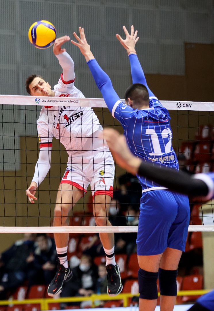 Полуфинал №2 за Купата на България Нефтохимик - Пирин