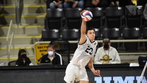 Алекс Николов с 28 точки при първата загуба в САЩ