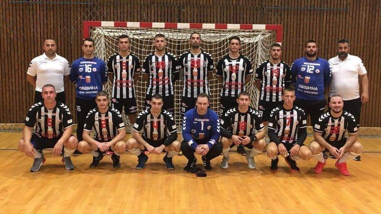 Локомотив (ГО) е новия лидер в "А" РХГ