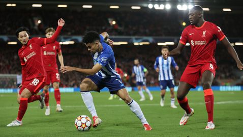 Как Ливърпул отмъкна Диас под носа на Тотнъм?