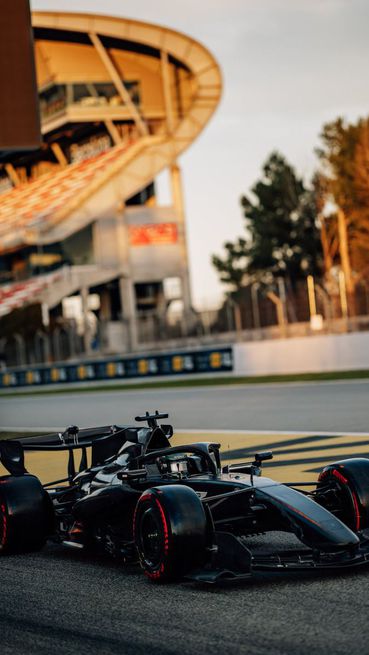 Рогата на Ейдриън Нюи "изникнаха" и на новия болид на Астън Мартин