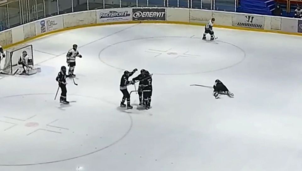 ЦСКА и Ирбис Скейт взеха аванс в полуфиналните плейофи от