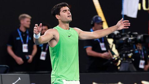  Физически проблеми не стопираха сърцатия Алкарас за победа в героичен двубой със Зверев 