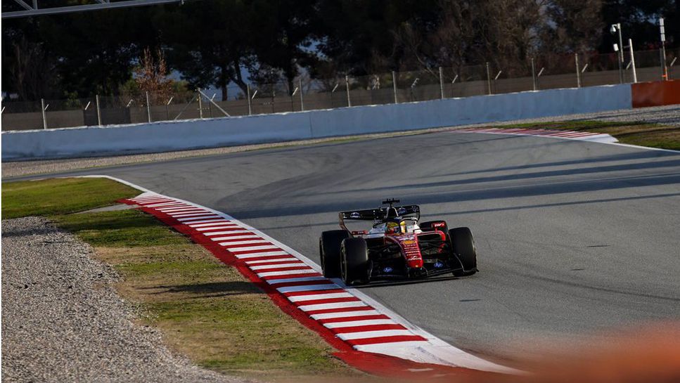 Седемкратният световен шампион Люис Хамилтън изрази своето задоволство от началото