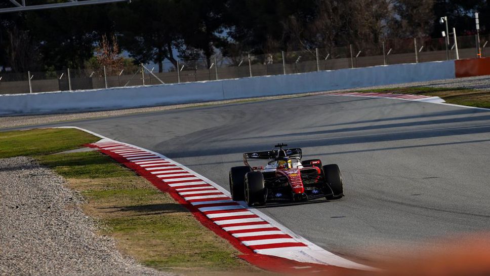 Хамилтън: Започнахме тестовете по-добре от миналата година