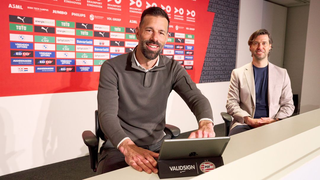Ван Нистелрой е новият треньор на ПСВ Айндховен