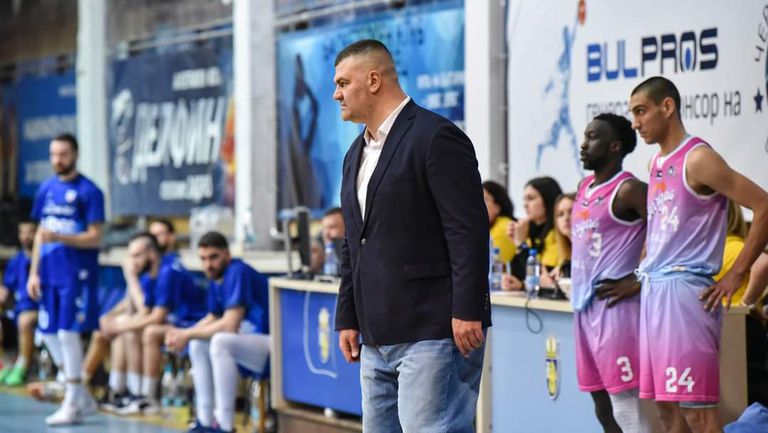 Старши треньорът на Черноморец Васил Евтимов коментира победата над Спартак