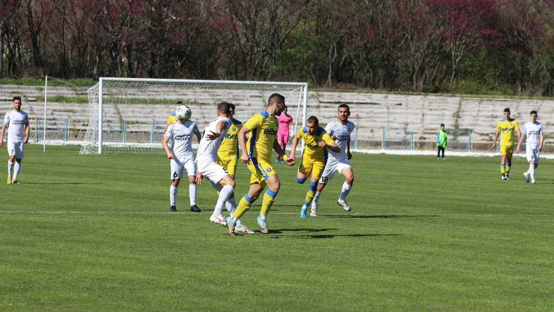 ФК Димитровград и юношите на Арда врътнаха зрелищен хикс