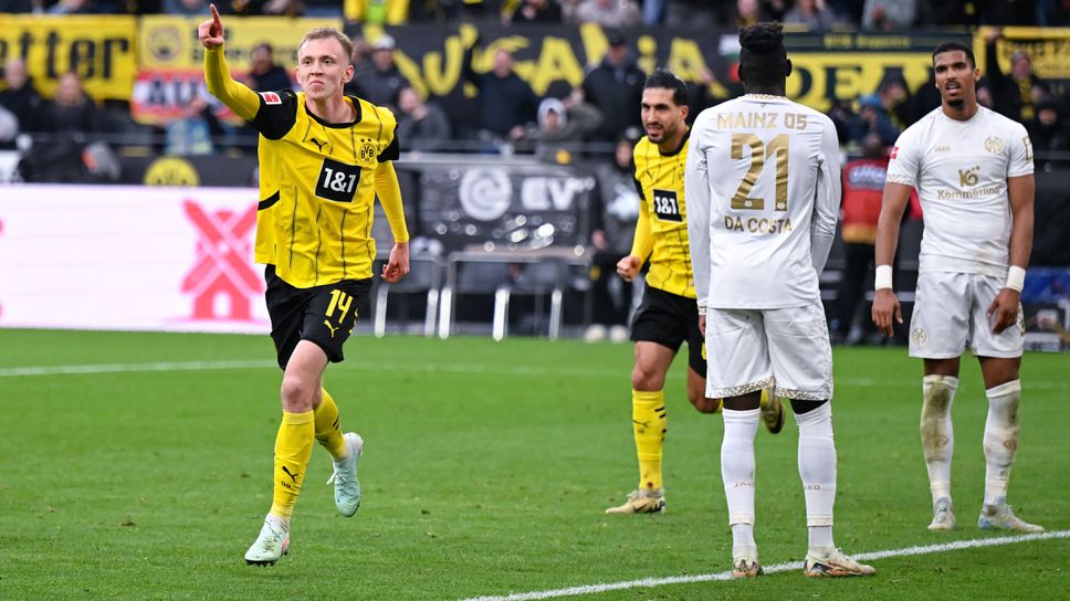 Борусия Дортмунд показа признаци на събуждане и спечели важна победа