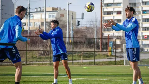 Левски ще тренира по веднъж на ден до гостуването в Добрич