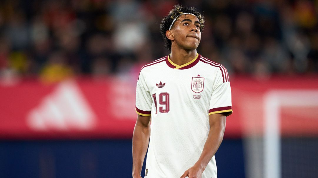 Испанската федерация увери Барселона, че няма да претоварва Ямал в националния отбор