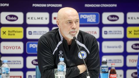 Селекционерът на Босна: Паркираме автобуса, ако поведем срещу Италия