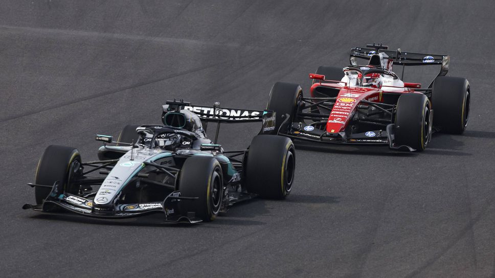 Как Джордж Ръсел се опита да излъже Шарл Леклер в спора за третото място на "Сузука"