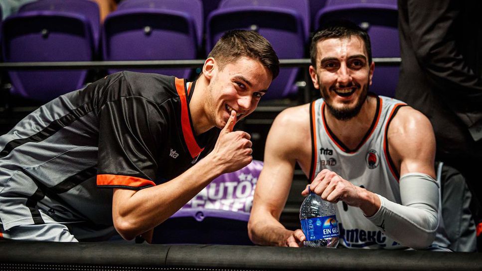 Посрещат с питка баскетболистите на Академик Пловдив