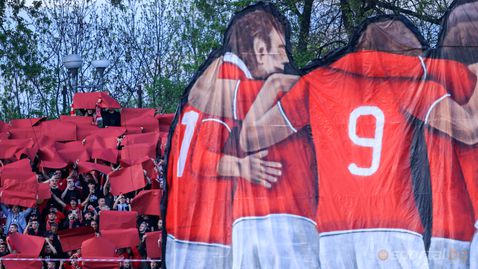  “Червените ” почитатели с прелестна хореография при започване на дуела против Лудогорец 