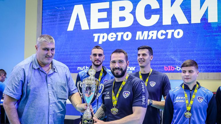Волейболистите на Левски София получиха бронзовите медали за третото си