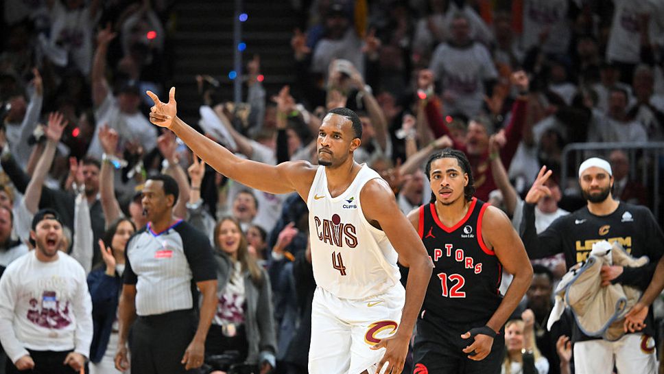 Шрьодер и Моубли доближиха Кливланд на победа от успех в серията с Торонто