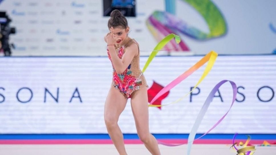 Българските гимнастички с десет медала от турнира в Корбей Есон