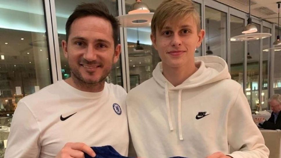 Челси подписа с 16-годишен халф от Финландия