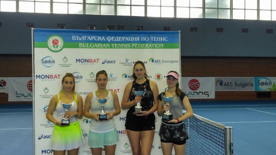 Кралева и Пеева са шампионки на България в зала на двойки