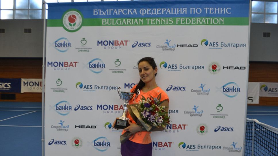 Хюлия Велиева спечели титлата на Държавното в зала