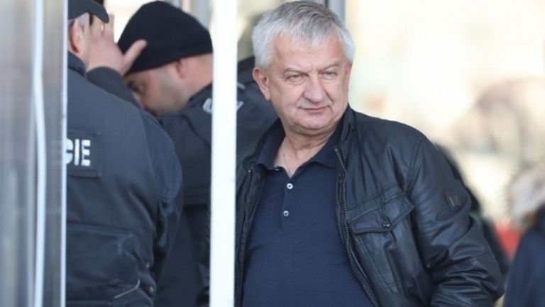 Крушарски предложи двуседмичен лагер за "смърфовете"
