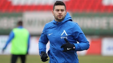 Левски подновява тренировки на 23 март