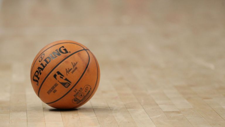 Баскетболистите от НБА ще получат пълните си възнаграждения на 1 април, но след това е неясно