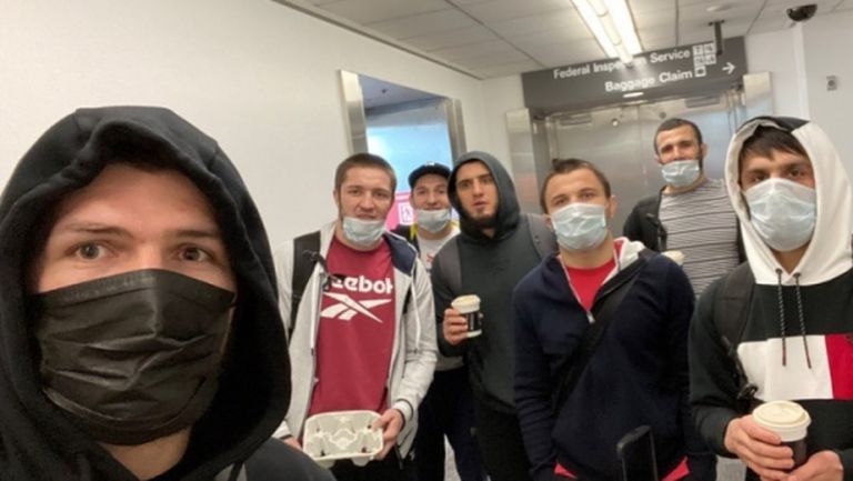 Журналист разкри, че Хабиб Нурмагомедов лъже, че не може да пътува до САЩ (снимки)