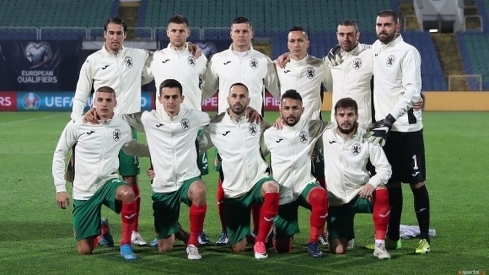 Футболните национали с благодарствено видео до медиците в България