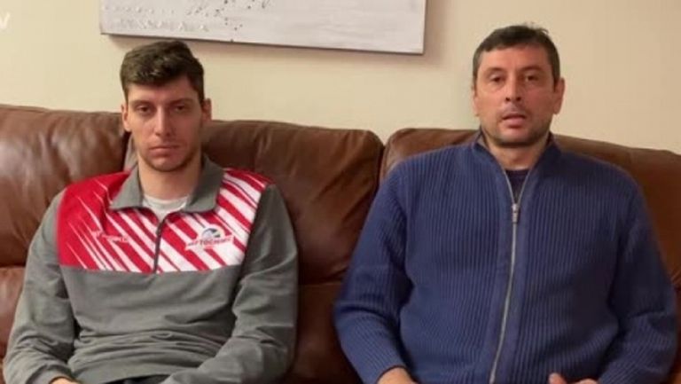 За втори път баща и син печелят титлата заедно (видео)