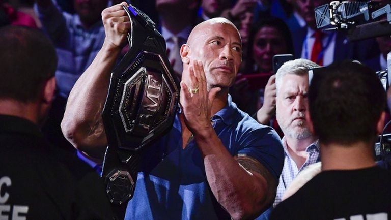 Скалата с надъхващо послание към "звяр" от UFC (видео)