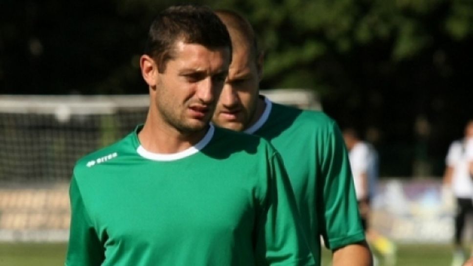 Български футболист се прибра от Косово с дипломатически коридор