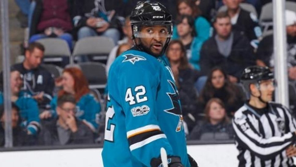 Играч от НХЛ сложи край на кариерата си