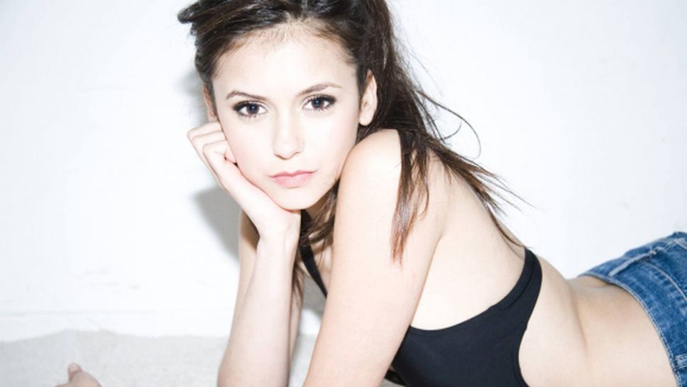 Нина Добрев: Красавицата, която е влюбена в спорта (галерия+видео)