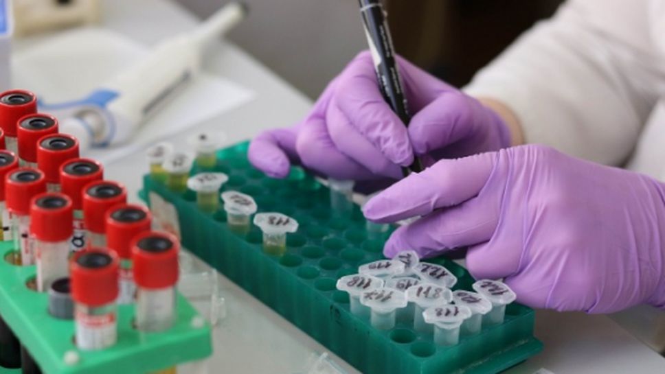 Още двама изгубиха битката с коронавируса у нас!