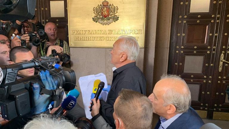 Сашо Диков ще връща акциите, обяви при какви условия може да ги даде на феновете