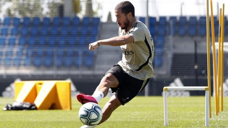 Мартинес: Азар може да спечели "Златната топка" в Мадрид