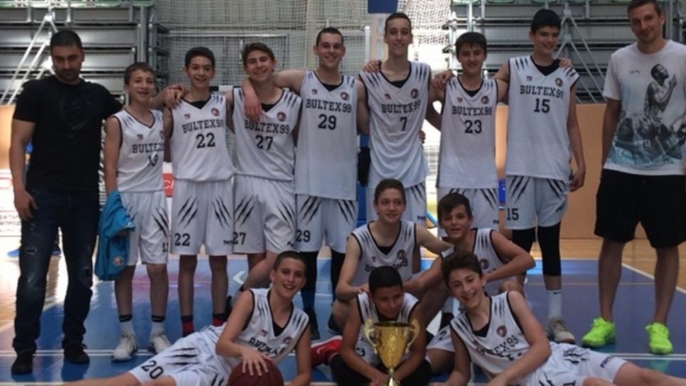 Децата на Академик Бултекс 99 подновяват тренировки във вторник