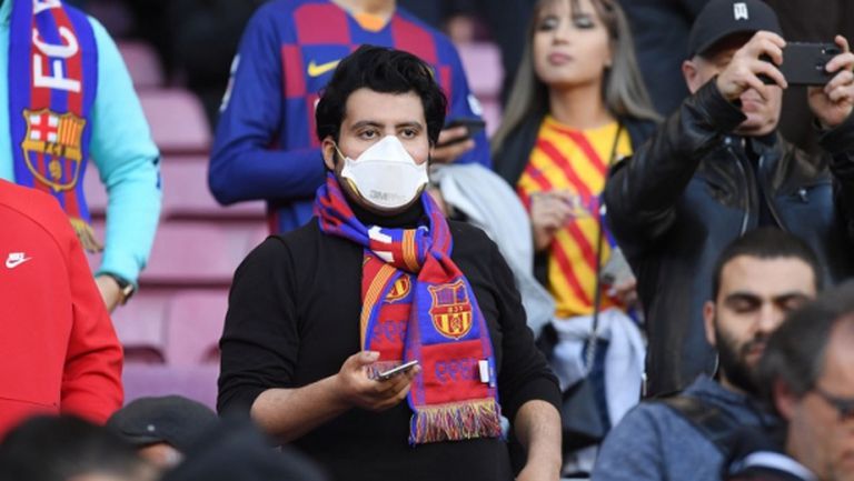 Барселона пусна маски по 18 евро