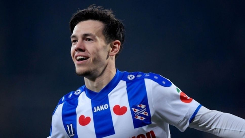 Зенит си харесал млад нападател от Хееренвеен