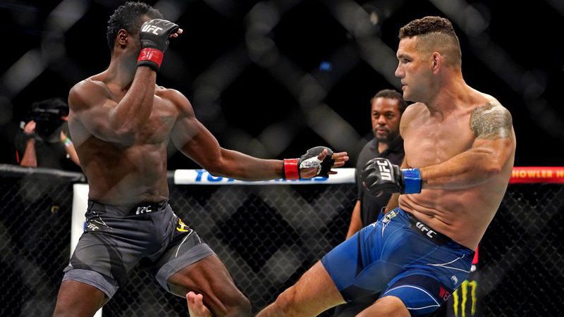 Крис Уайдман вече ходи самостоятелно след счупването