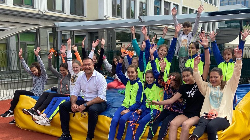 Кубрат Пулев тренира с лекоатлетически отбор