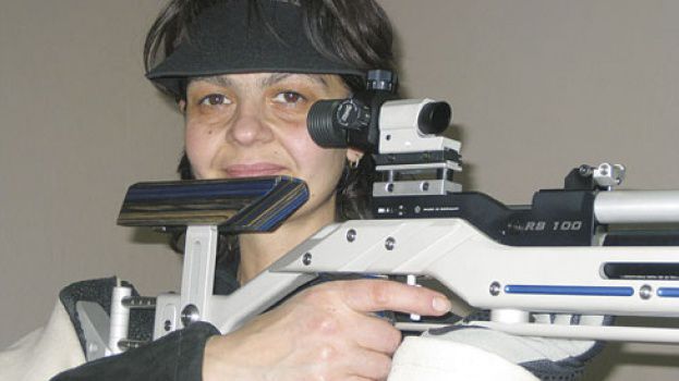 Петя Луканова извън първите 50 на пушка от три положения