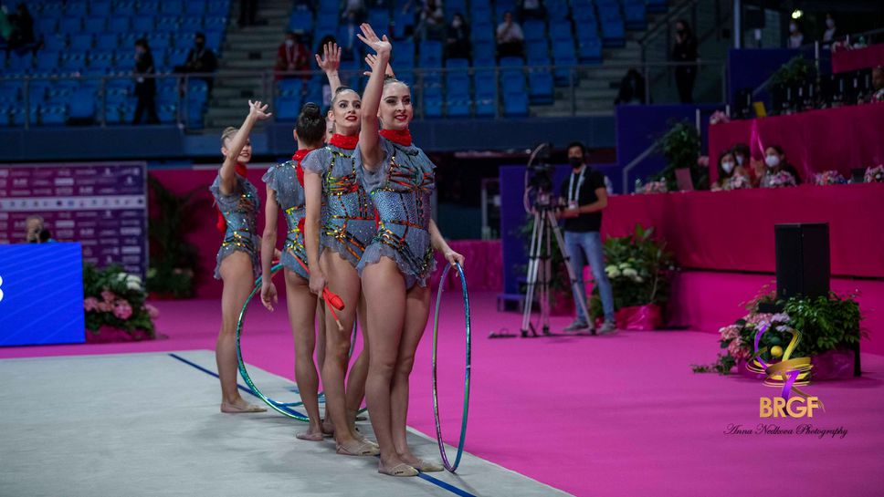 Българският ансамбъл зае четвърто място на финала на обръчи и бухалки на СК